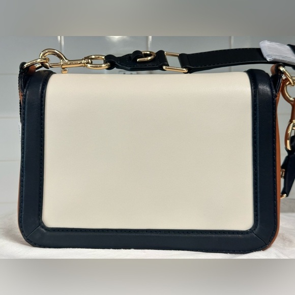 Authentic Marc Jacob’s 100% Leather Bag (NWOT) - Picture 5 of 15